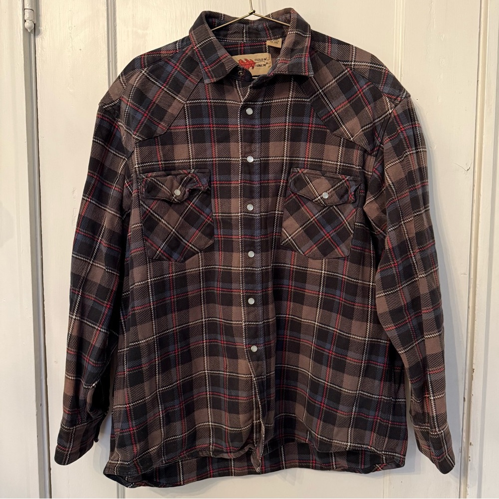 Field N’ Forest brown men’s flannel